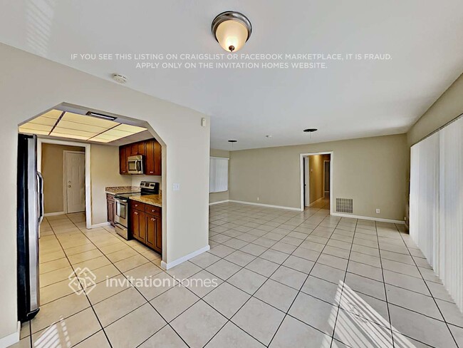 Foto del edificio - 2240 NE 62nd St