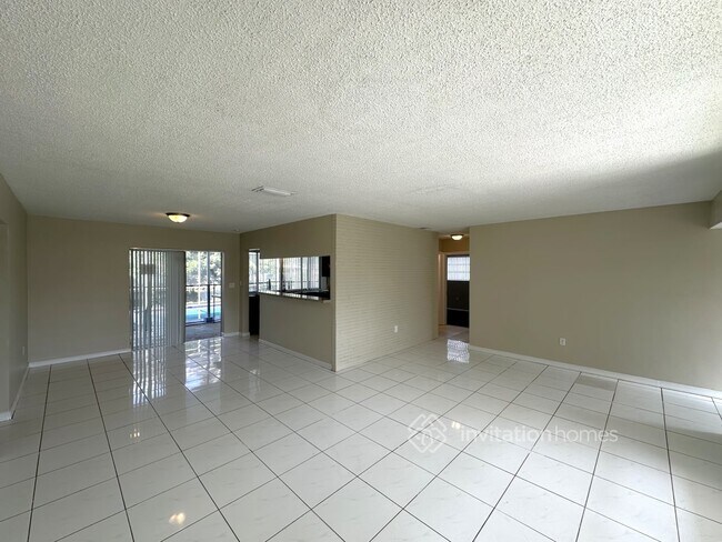 Building Photo - 7251 Alhambra Blvd
