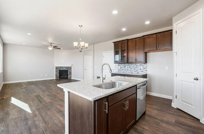 Building Photo - Spacious 5-Bedroom Home with Finished Basement in Desirable Colorado Springs Neighborhood