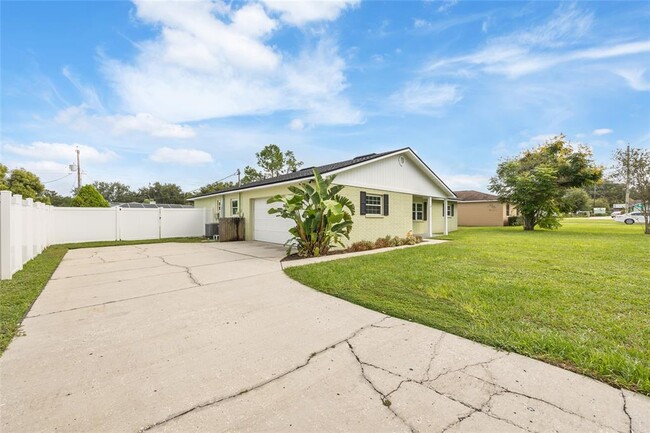 Foto del edificio - 934 Point View Ln