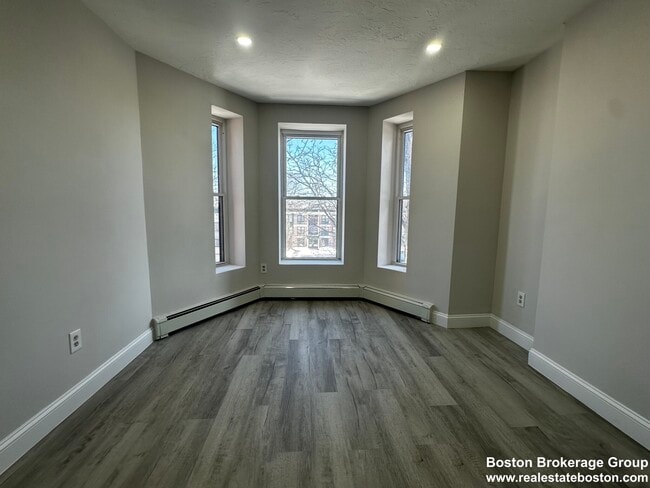 Photo - 90 Hammond St Apartment