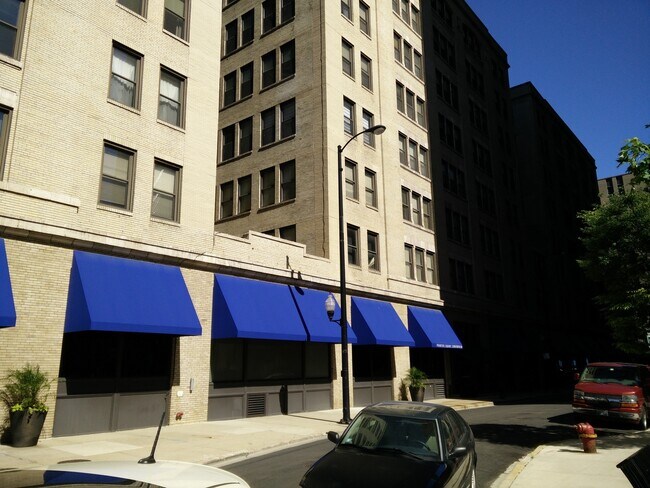 Foto del edificio - 640 S Federal St