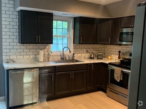Building Photo - 7701 Wishingwell Ct