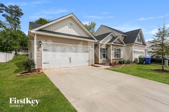 Building Photo - 1373 Waylon Ave