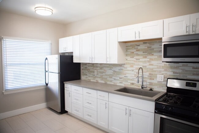 Interior Photo - 8th Street Apartments