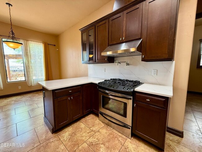 Foto del edificio - 7331 Brays Landing Drive