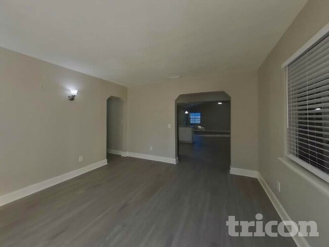 Foto del edificio - 11975 Cornelius St