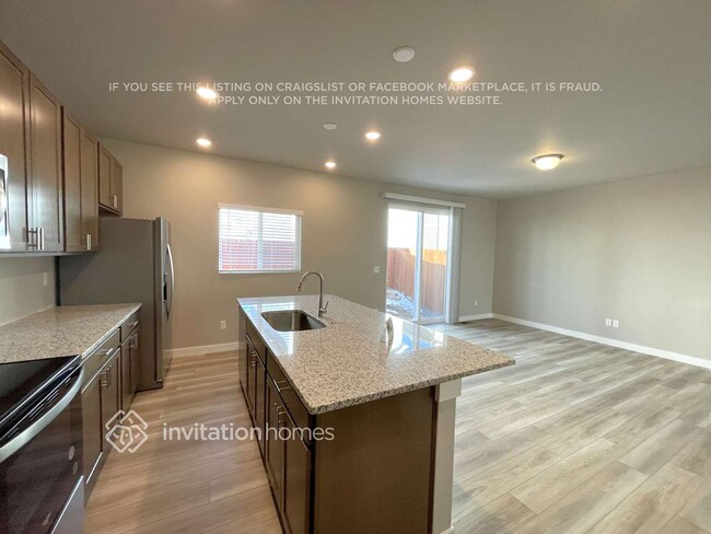 Foto del edificio - 13594 Nederland Dr