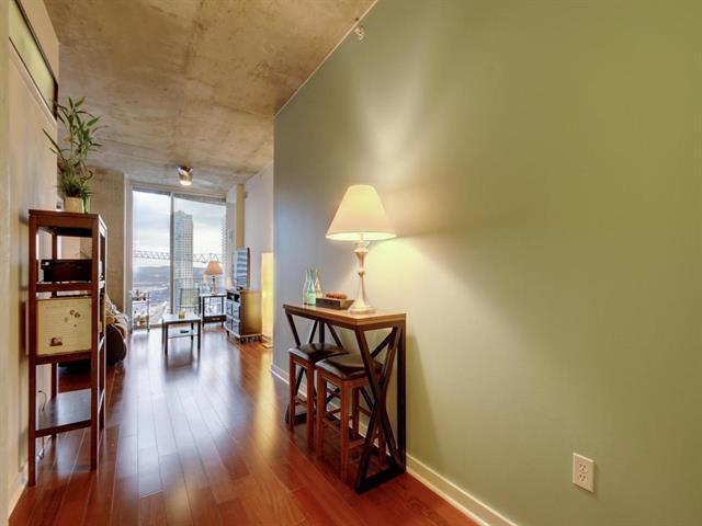 Building Photo - 360 Nueces St