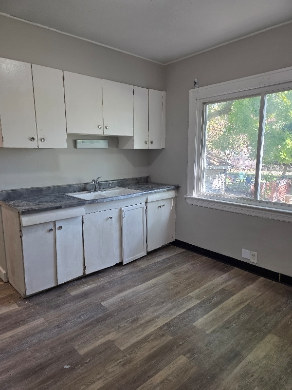 Photo - 10626 Thrush Ave Apartment