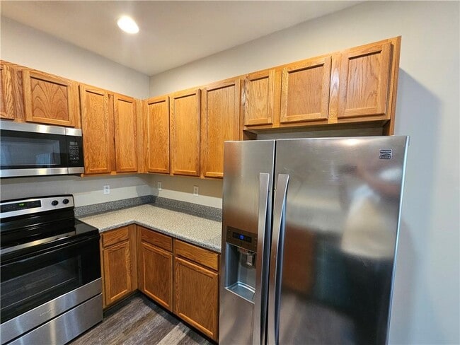 Building Photo - 2160 Spikerush Way