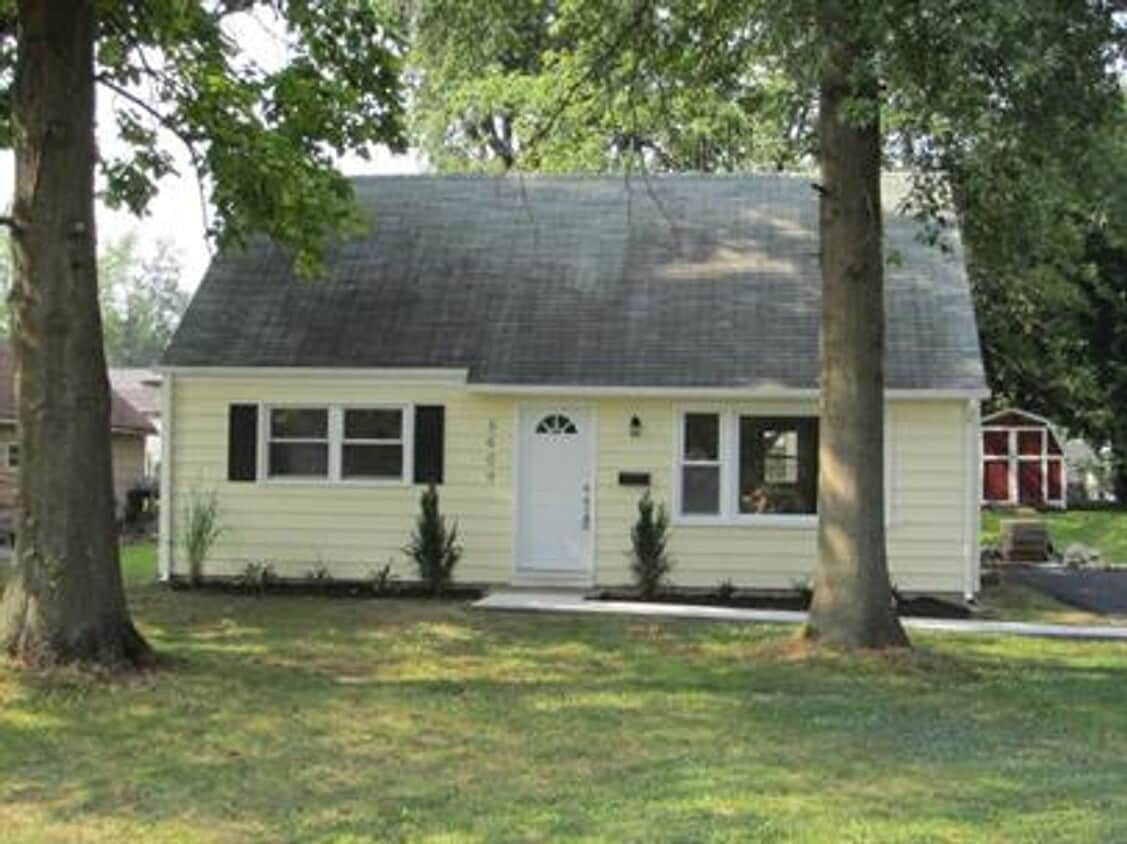 Photo - 4BR., 1 BA home in Shively with updates, new kitchen and more - 5609 Goldenrod, Louisville, KY 40272