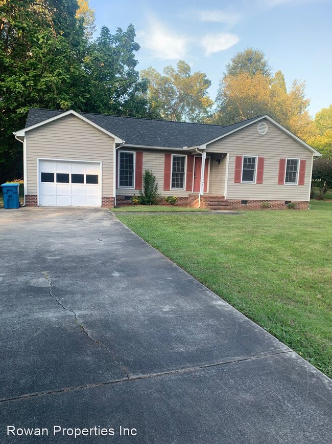Building Photo - 3 br, 2 bath House - 704 Mooresville Road