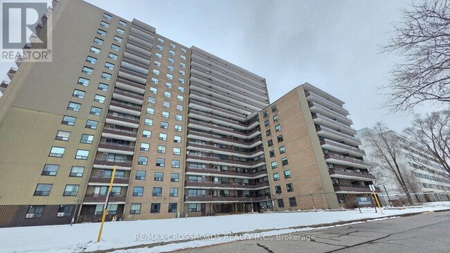 Building Photo - 180 Markham Rd