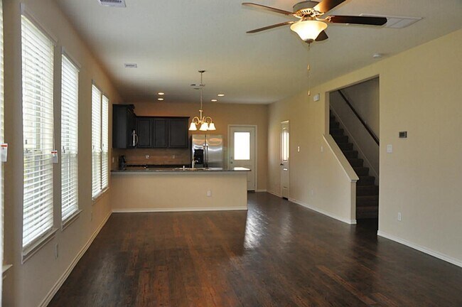 Foto del edificio - 19710 Regal Crest Ct