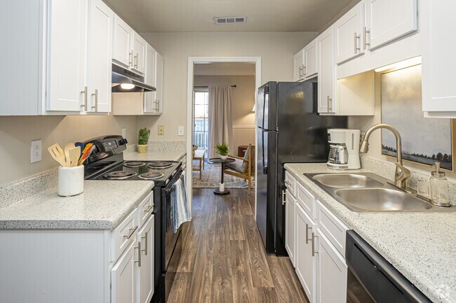 2HAB, 2BA - 1,050ft² - The Henry