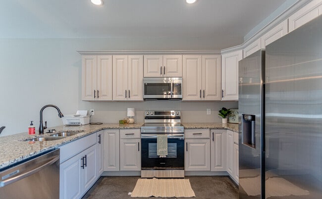 Building Photo - Cedar City Townhomes