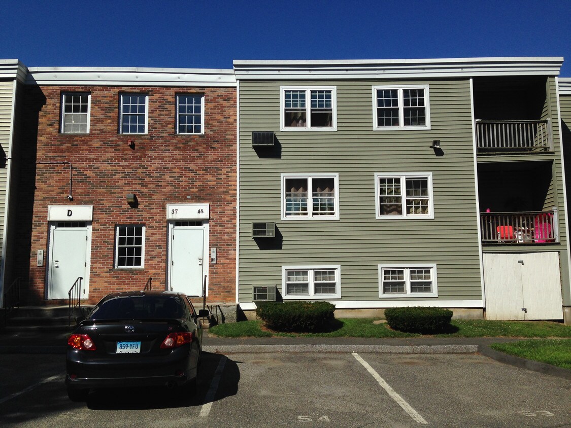 5a Woodside Ave, Danbury, CT 06810 Townhome Rentals in Danbury CT