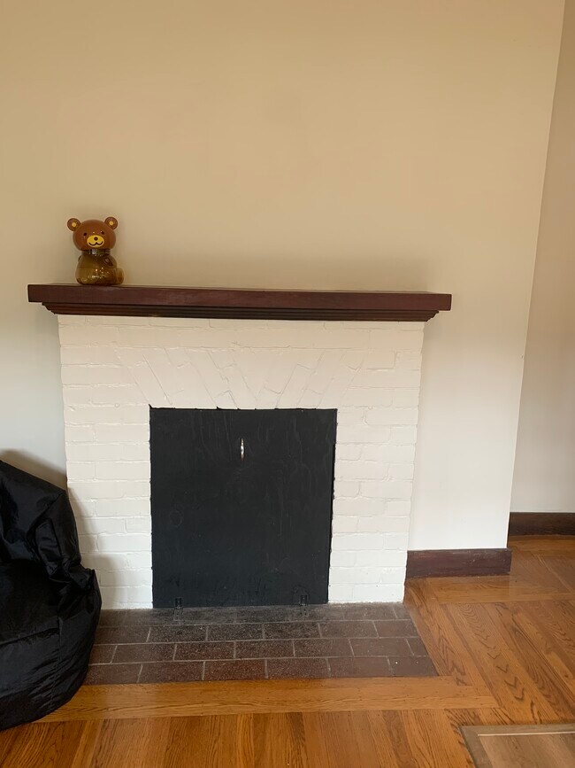 Foto del edificio - 2739 Dwight Way