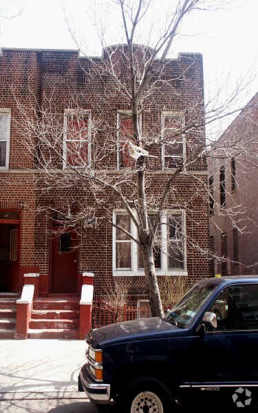 Primary Photo - 1006 Longfellow Ave