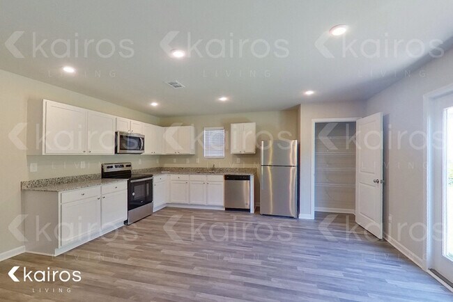 Foto del edificio - 243 Hawthorn Trail