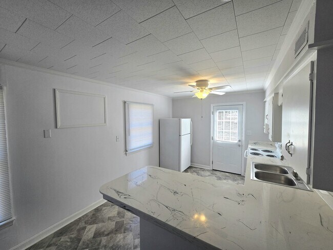 Cocina 2 - 417 10th Ave S