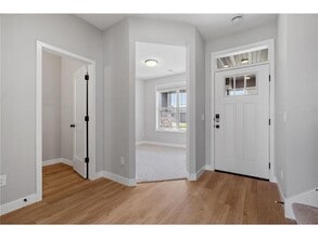 Building Photo - 5395 Robinwood Ct