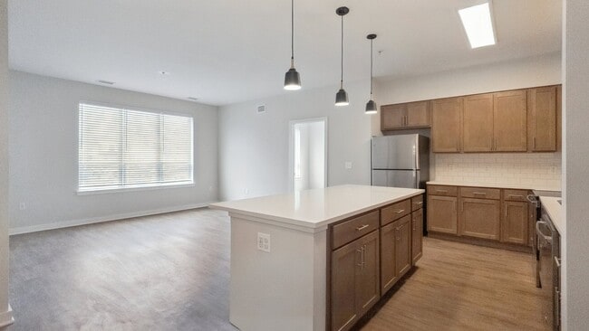 Building Photo - Legacy at Cedar Lane