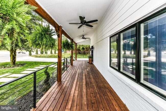 Foto del edificio - 5311 Roosevelt St