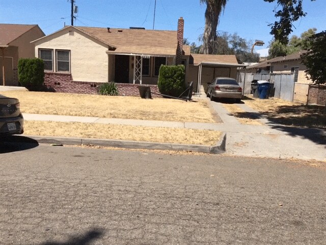 Primary Photo - 2423 E University Ave