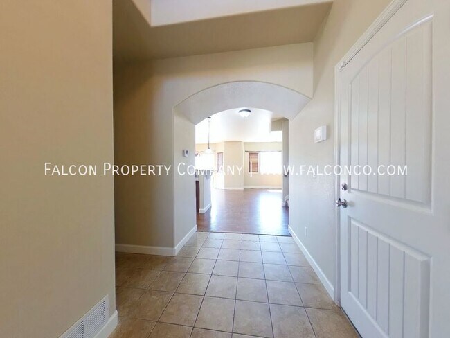 Building Photo - 7630 Dutch Loop