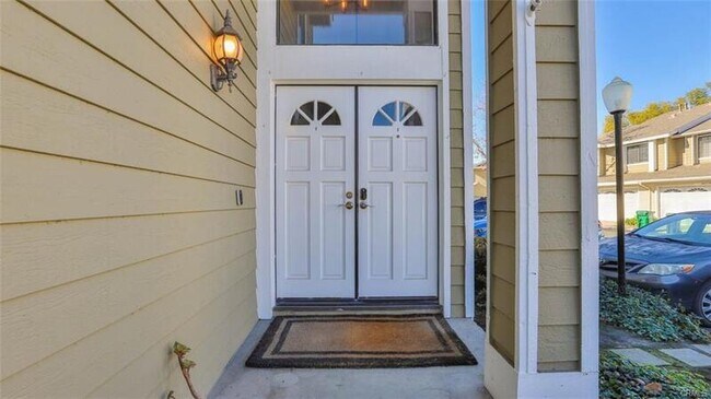Building Photo - 26121 Las Flores