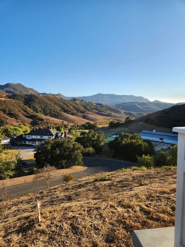Building Photo - 24900 Paseo del Rancho