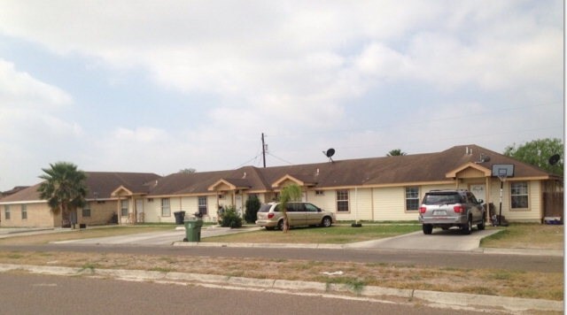 Foto principal - 208 Laureles Dr