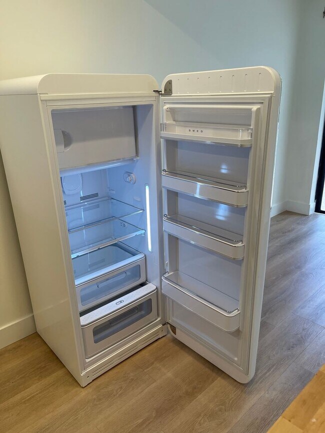 Foto del edificio - Charming 2BR Townhome in Boca Raton