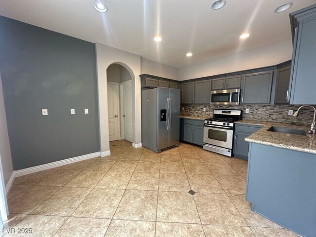 Building Photo - 2513 Birds Nest Cactus Ct