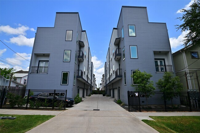 Foto del edificio - 1117 W 16th St