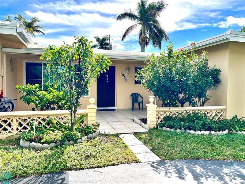 Foto principal - 1930 Windward Dr