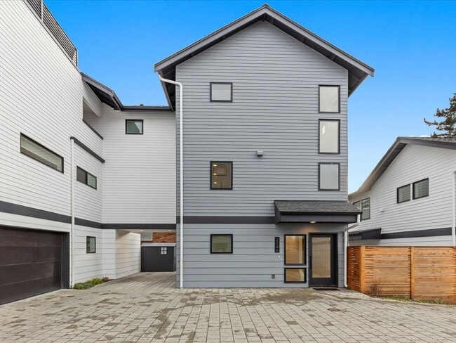 2bd/1.75ba Seattle Home - 2bd/1.75ba Seattle Home