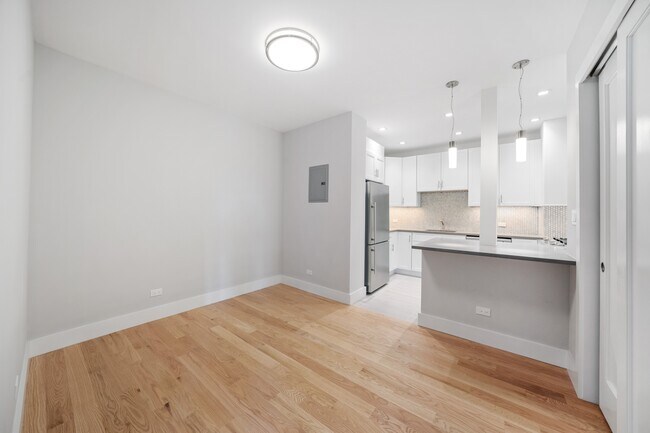 Building Photo - Perfect Two Bedroom in West Village