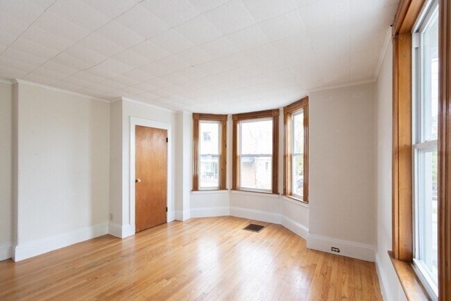 Foto del edificio - 105 Pine St