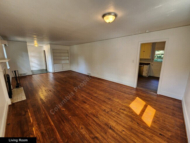 Building Photo - 4725 Kilbourne Rd