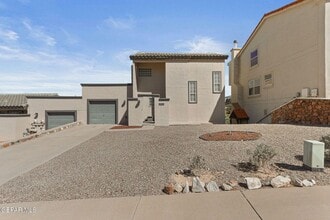 Building Photo - 6264 Escondido Dr