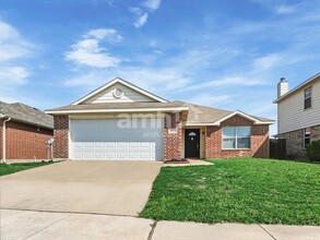 Building Photo - 8528 Hawkview Dr