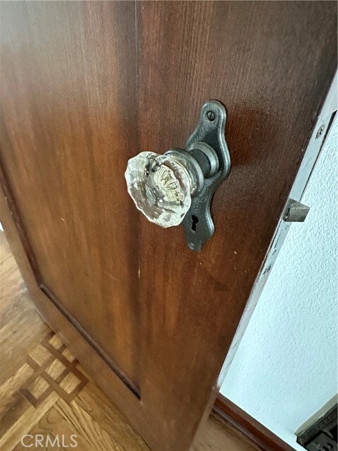 Foto del edificio - 1054 N Euclid Ave