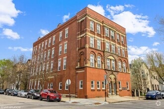 Building Photo - 1517 N Paulina St