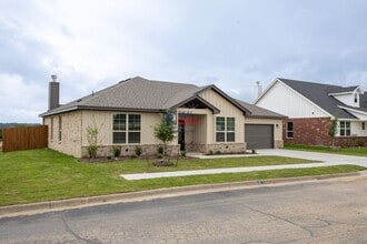 Building Photo - 101 Mesa Dr