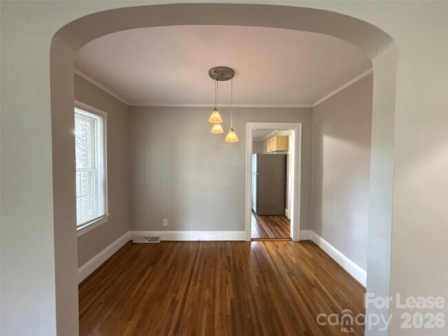 Foto del edificio - 4908 Elder Ave