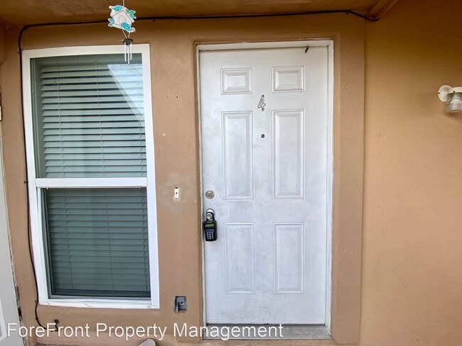 Building Photo - 2 br, 1 bath House - 5225 Meadow Fld, Apt 4