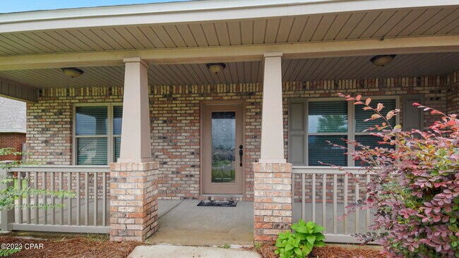 Foto del edificio - 4210 Florence Tolsma Way